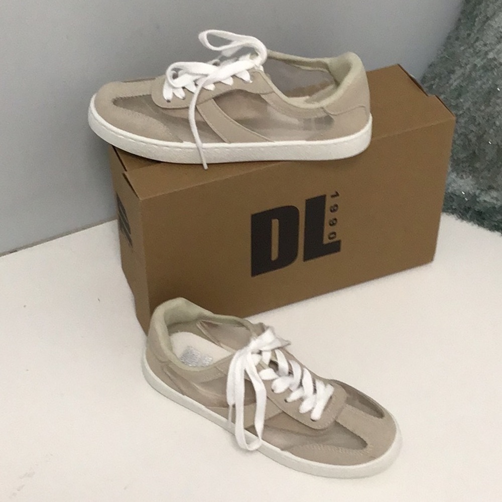 Beige and White Sneakers sunstar mesh dirty laundry.